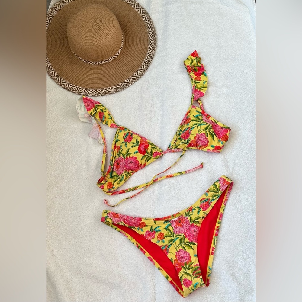 VYB RUFFLE trim Bikini Top and VYB Scoop high leg bikini bottom